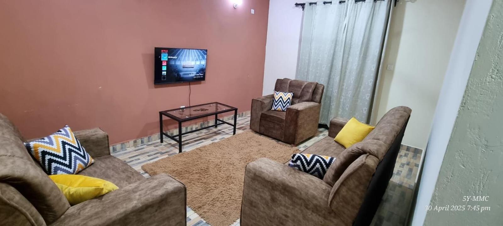 1 Bedroom Fully Furnished Luxurious Apartment Voi Town Esterno foto